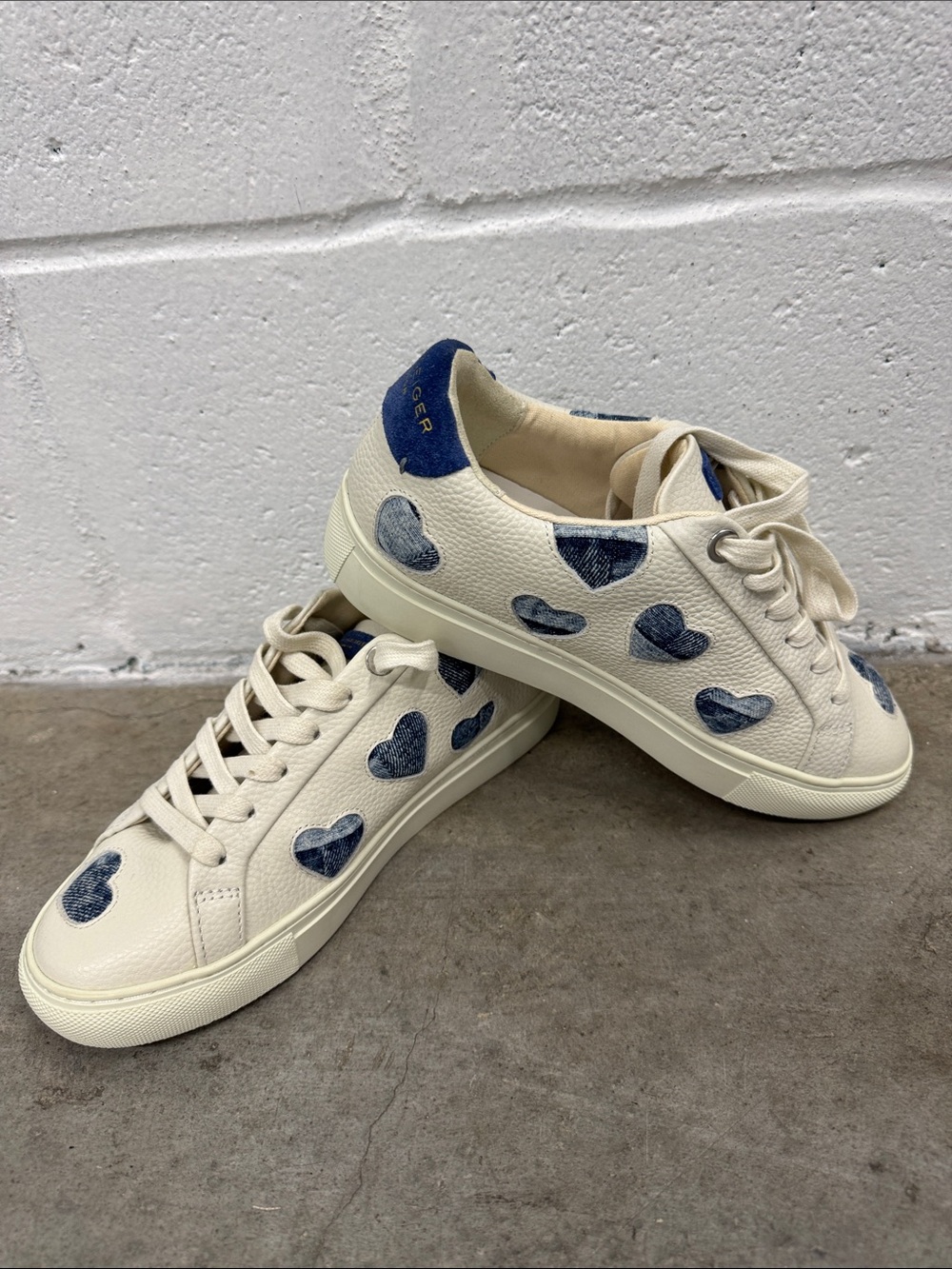 Kurt Geiger Off-White Leather Sneakers with Navy Heart Accents